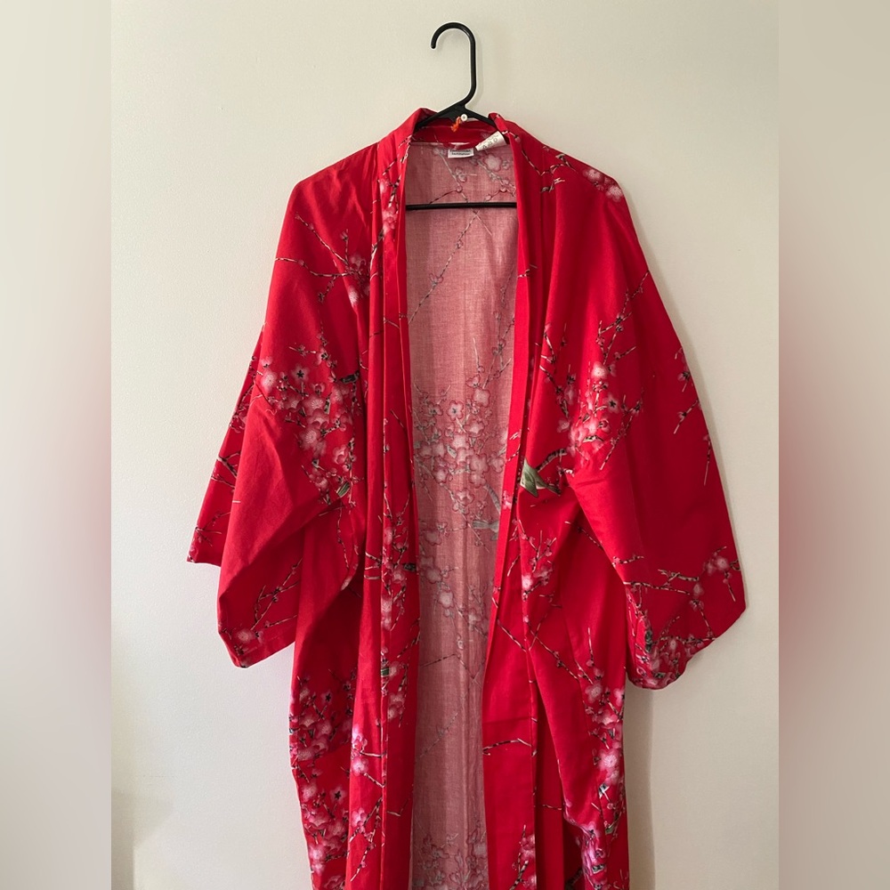 Elegant Red Floral Women's Kimono Jacket
